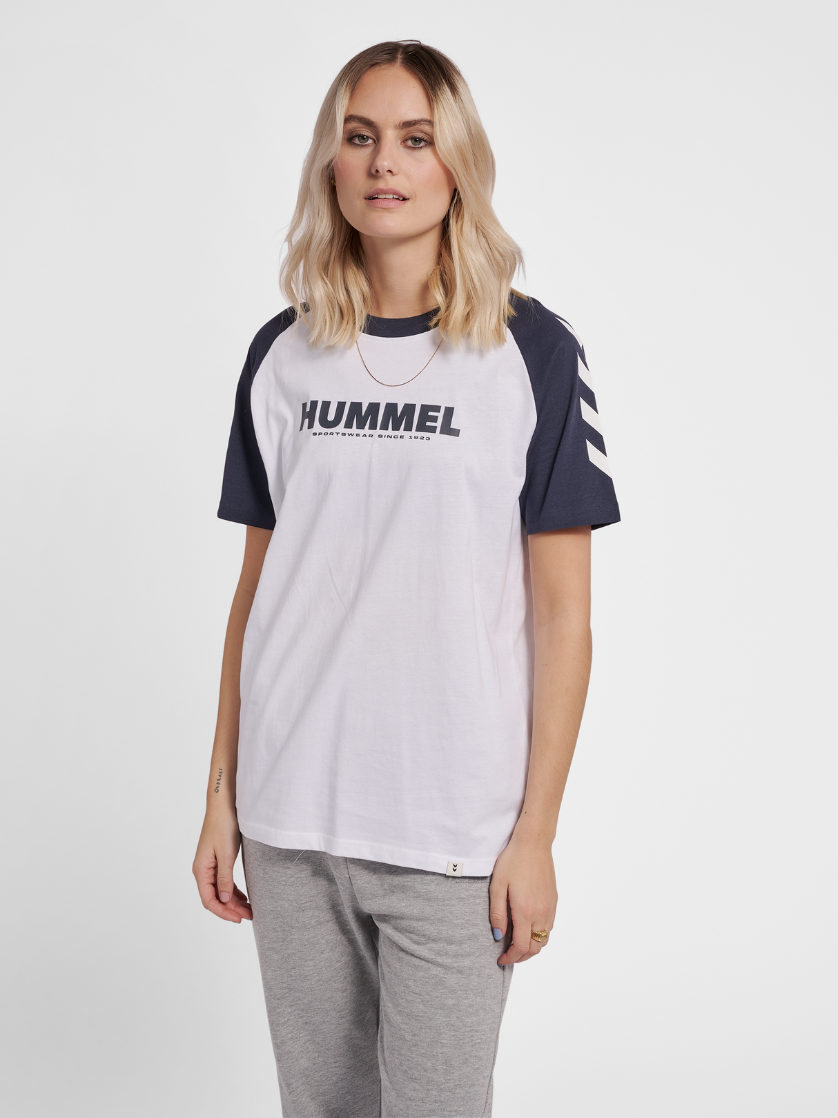 hummel Unisex Legacy Blocked T-Shirt-5