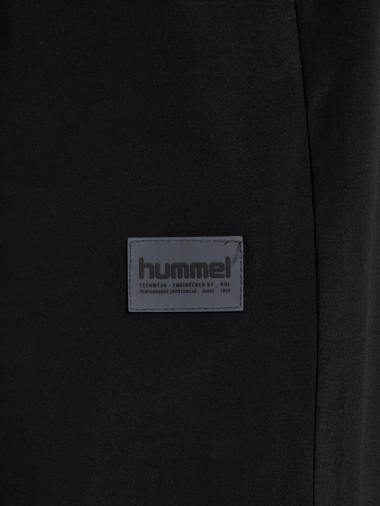 hummel Unisex Sorona Regular Shorts-3