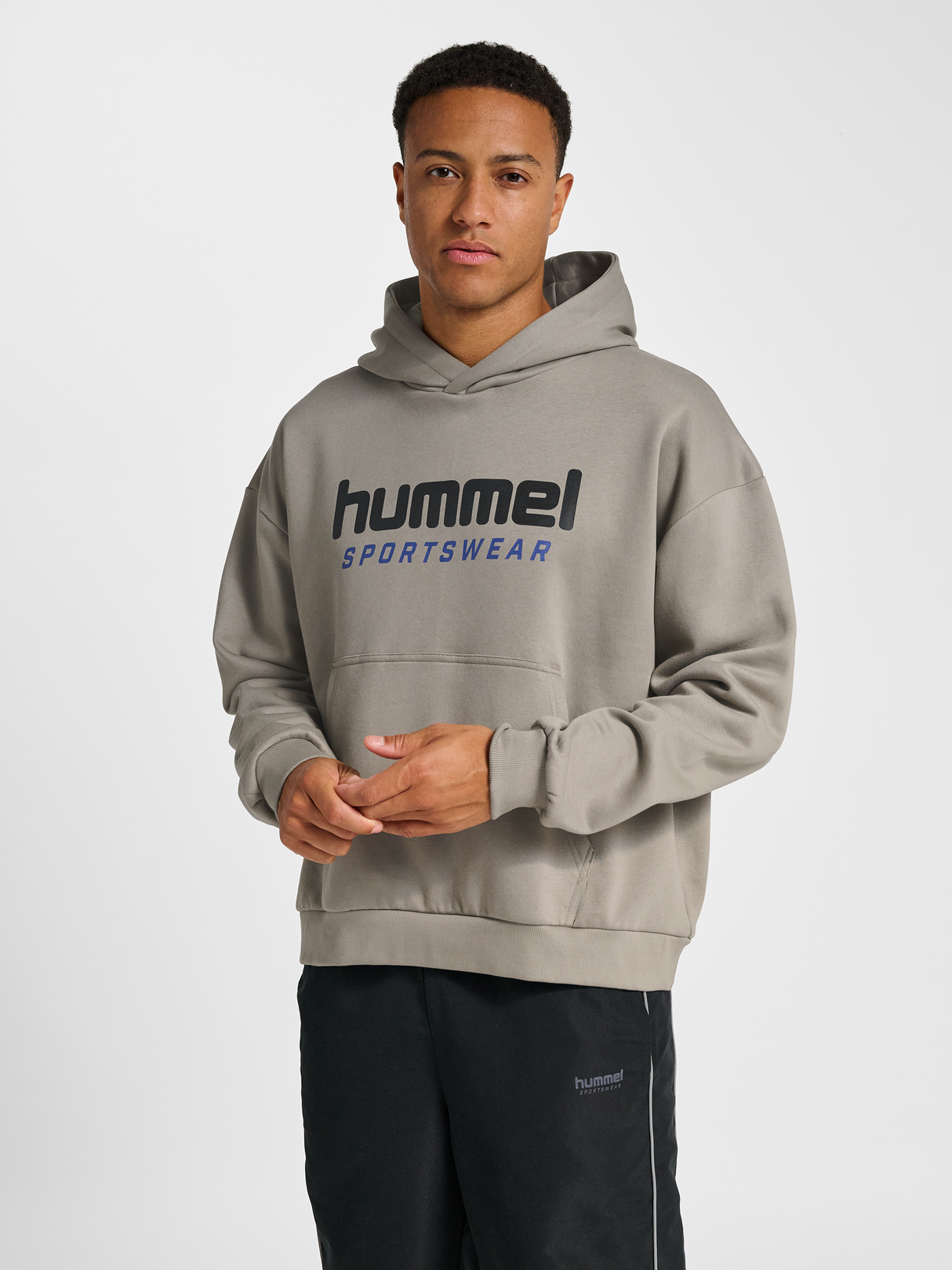 hummel Unisex Boxy Hoodie Logo-5