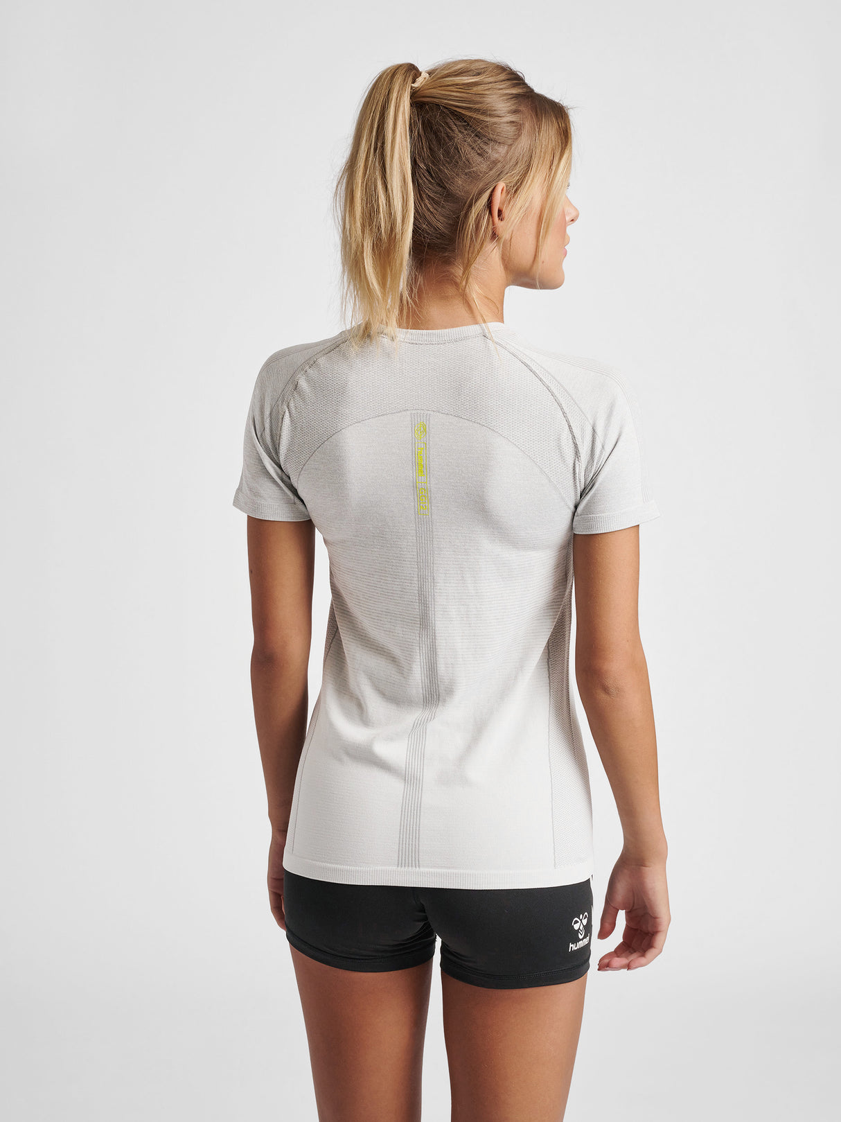 hummel Women's GG12 Training Seamless Short Sleeve-6