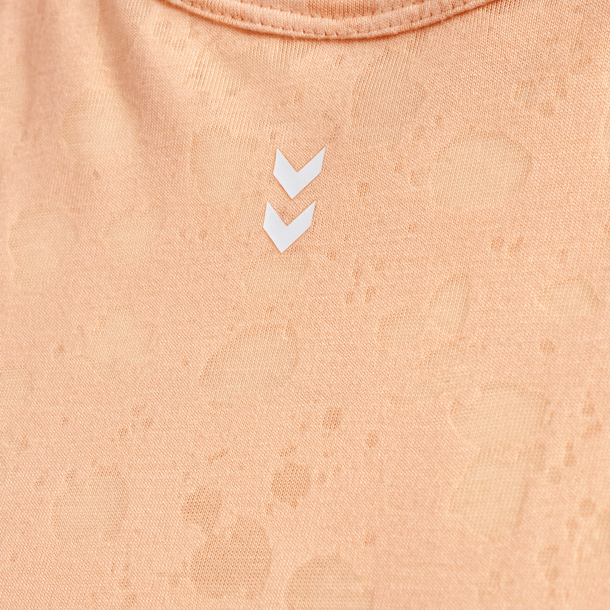 hummel Women's Mindful Training Iris Burnout Crop T-Shirt-3