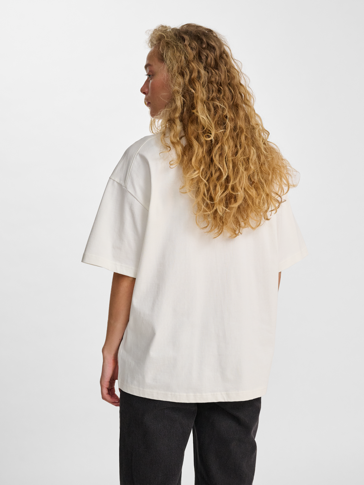 hummel Unisex Loose Short Sleeve T-Shirt 23-4