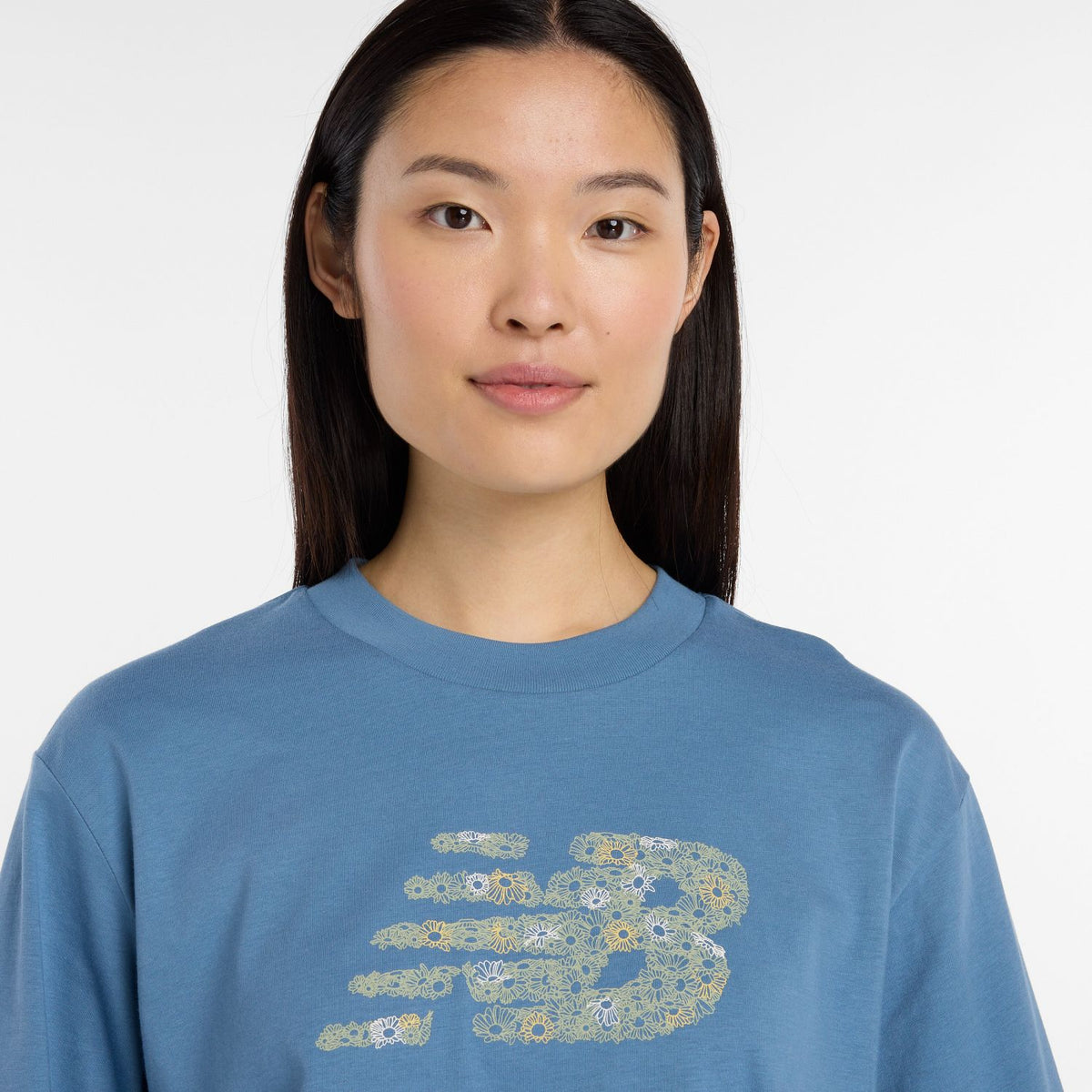 New Balance Women's Flower Logo Crew-4