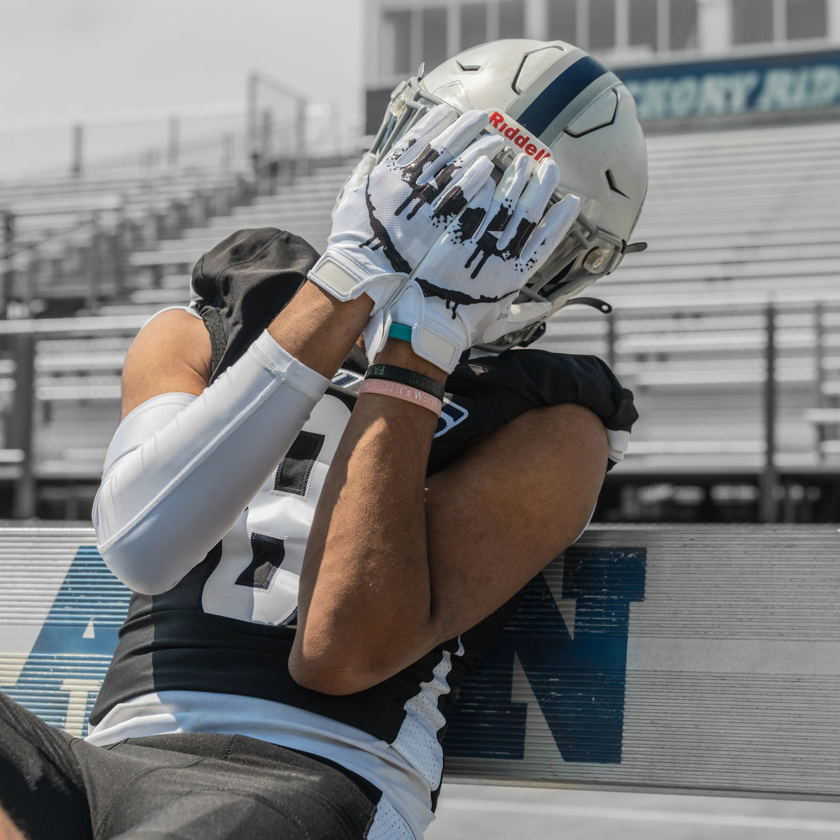 Phenom Elite Adult VPS1 Football Gloves-4