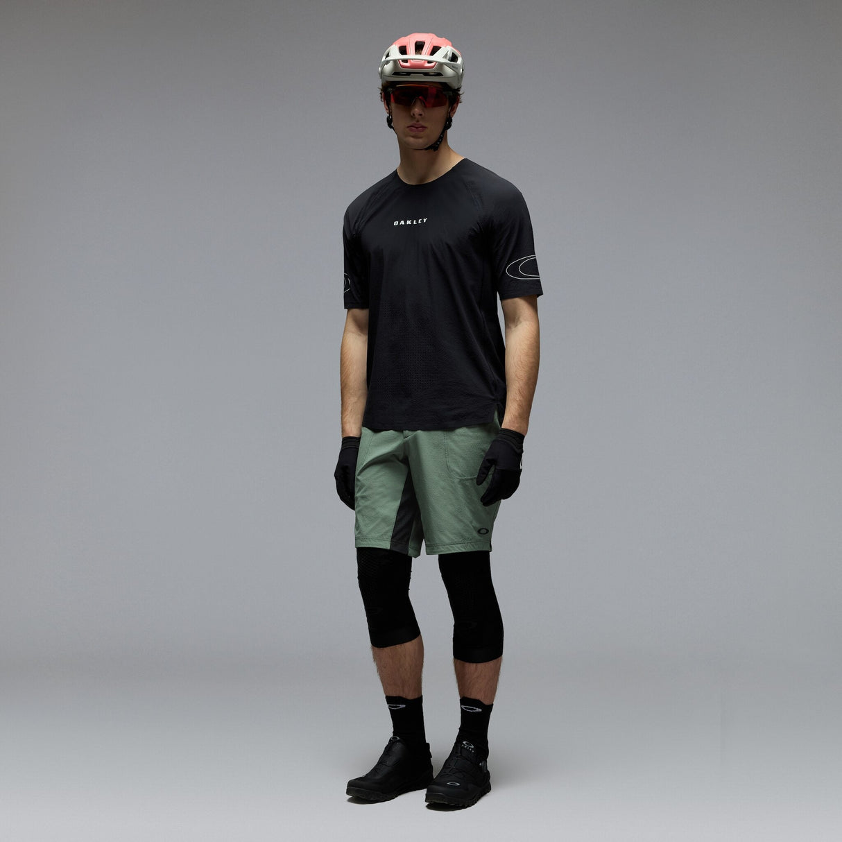 Oakley Men's Seeker Whip Shorts-2