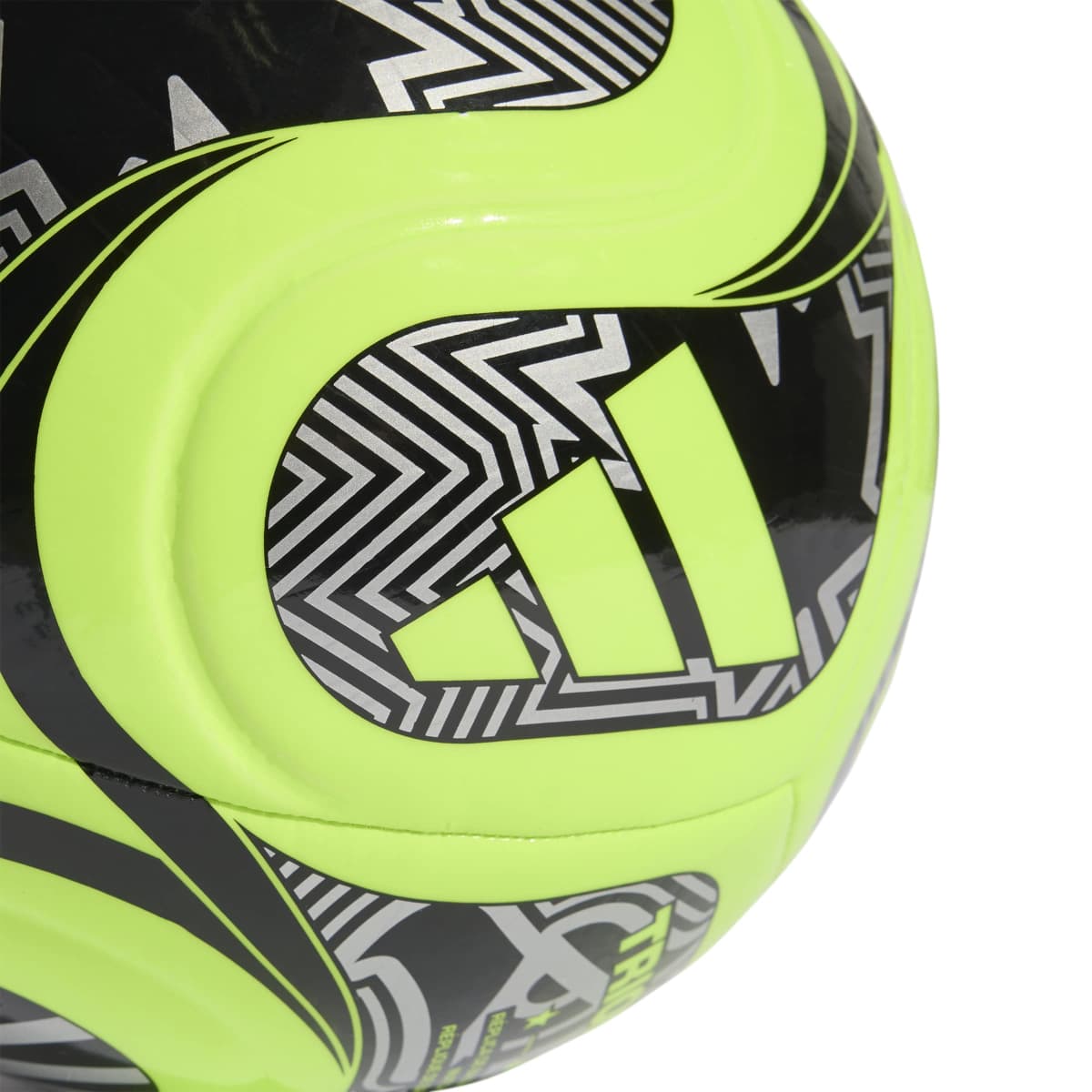 adidas FIFA World Cup 26 Trionda Club Ball-3