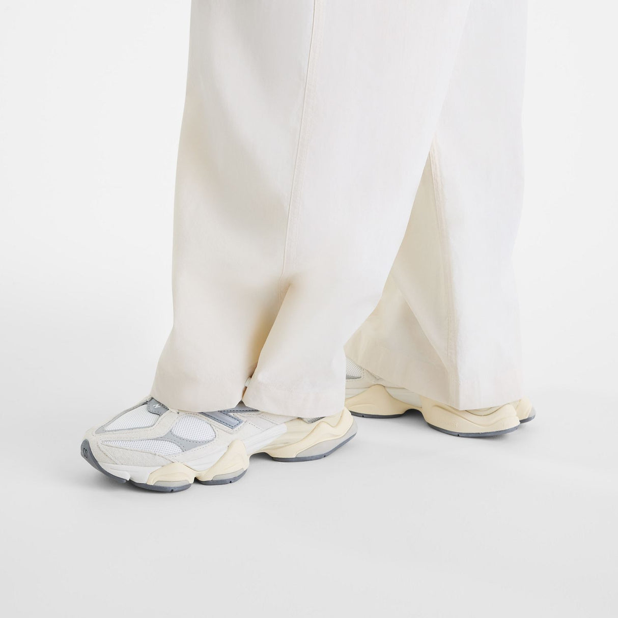 New Balance Women's Woven Cargo Pant-7