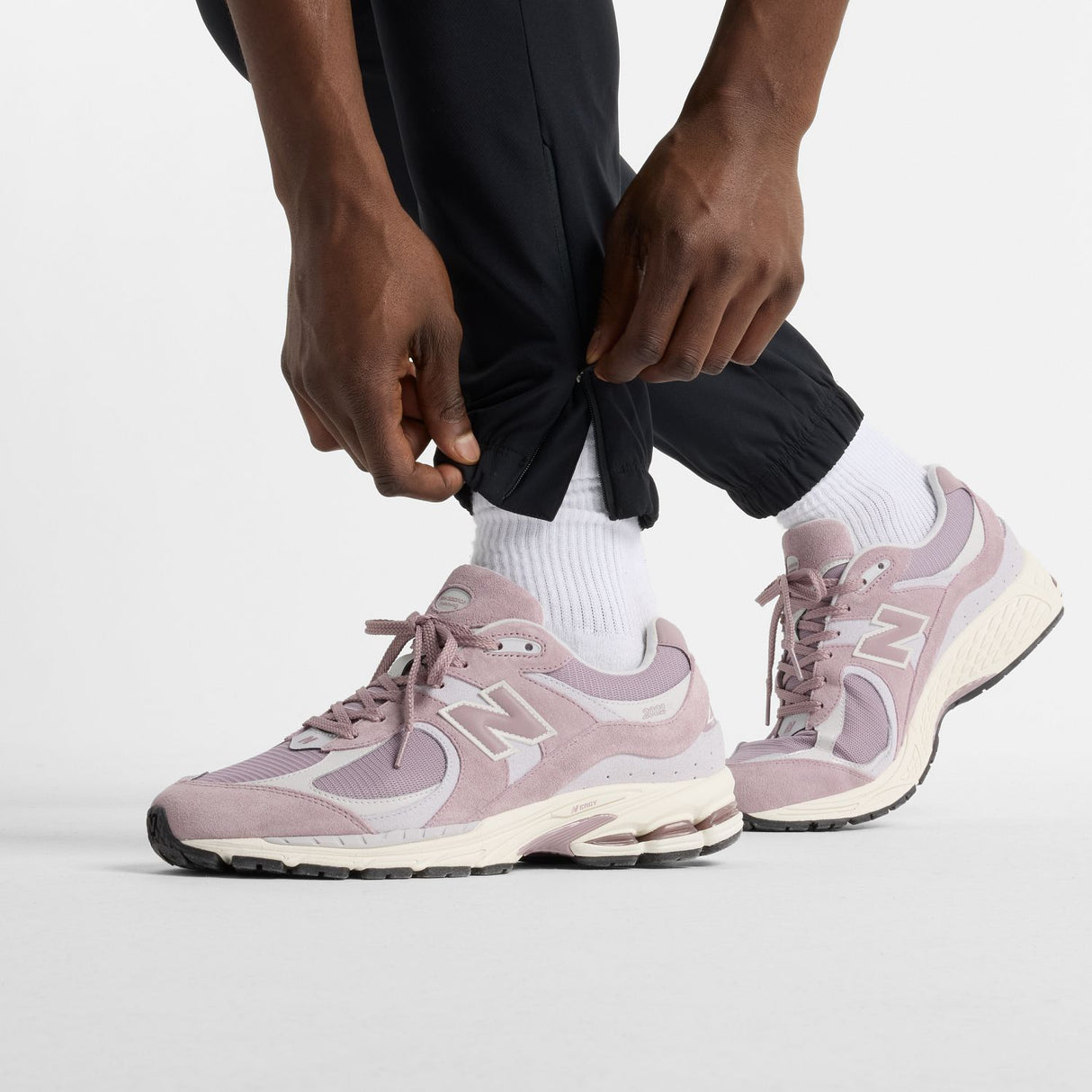 New Balance Men's AC Jogger-9