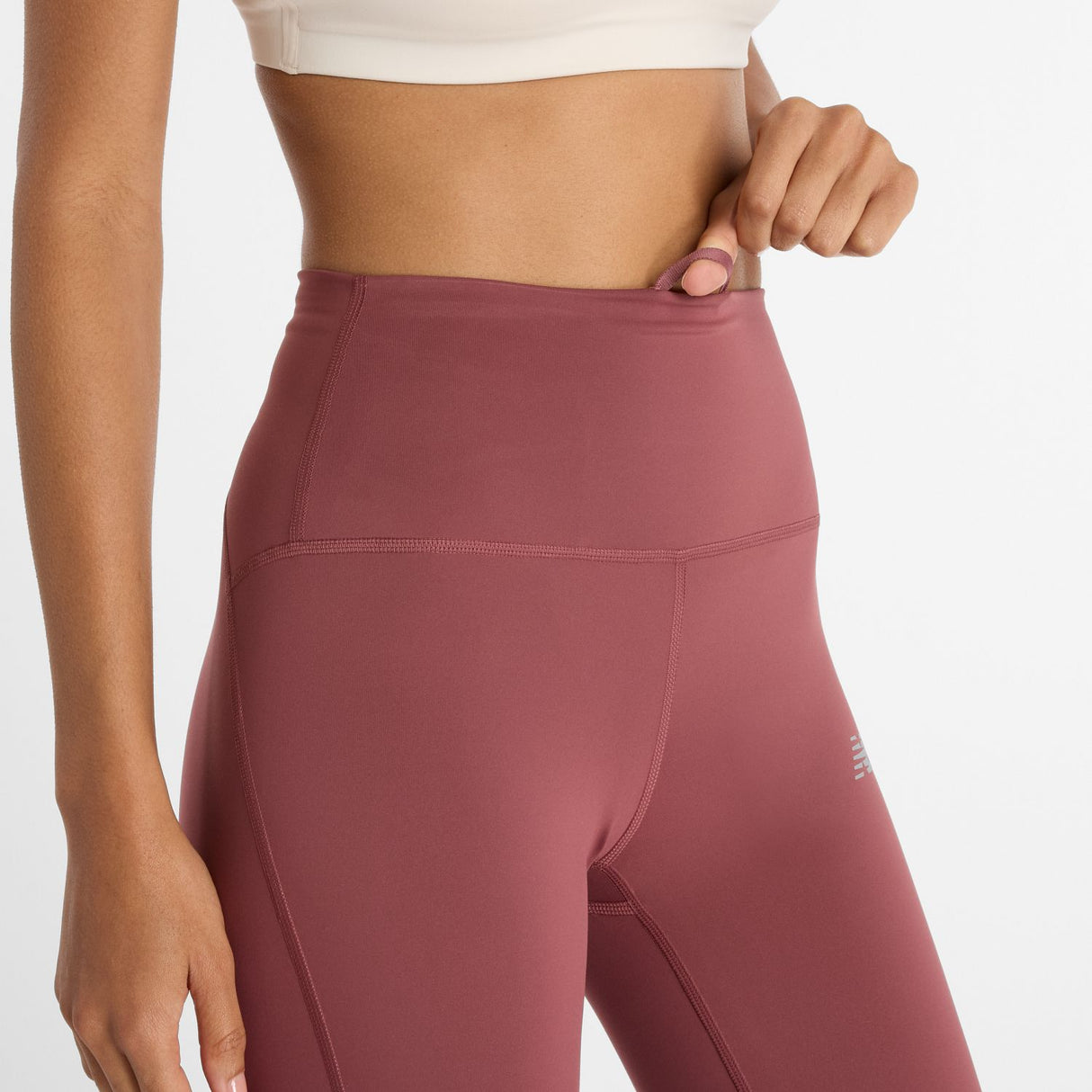New Balance Women's Sleek High Rise 25" Legging-6
