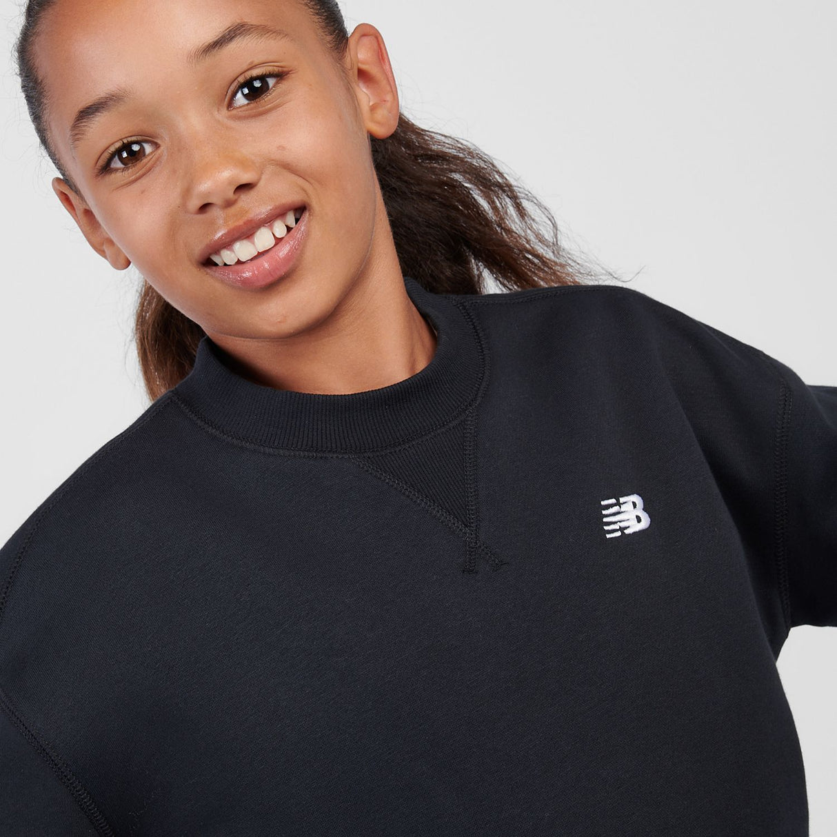New Balance Youth Girl's FT Small Logo Crew-8