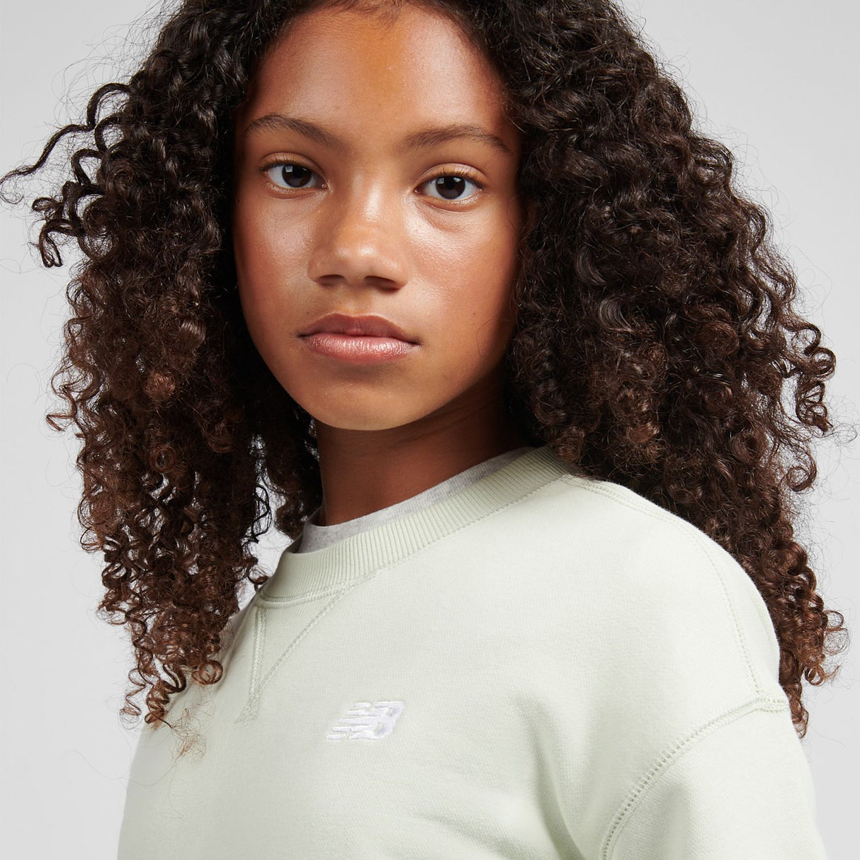 New Balance Youth Girl's FT Small Logo Crew-5