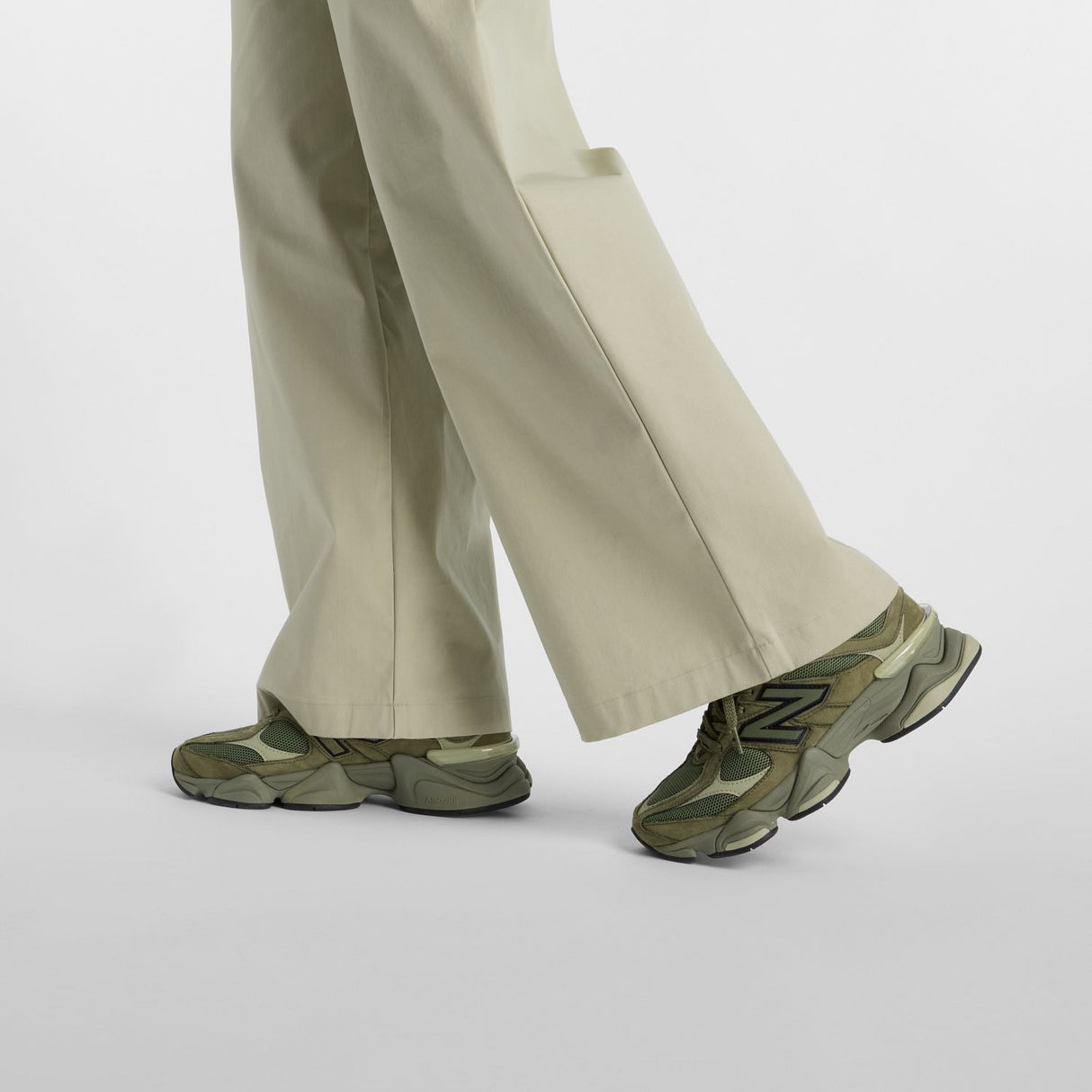New Balance Women's Boylston Twill Trouser-9