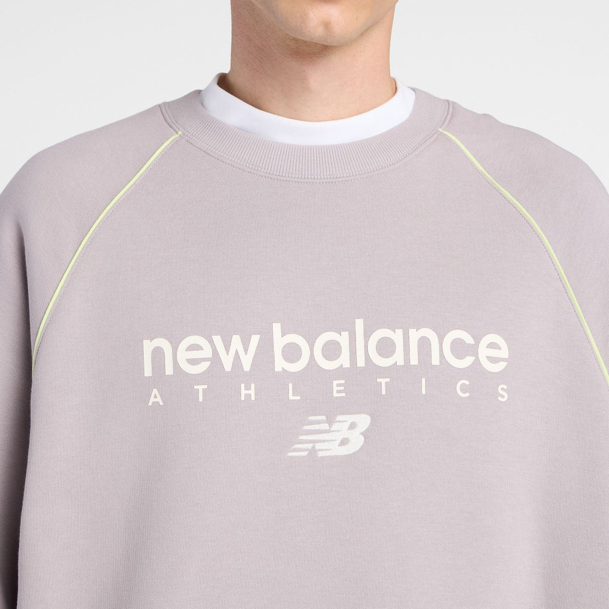 New Balance Men's Trackside Fleece Crew-5