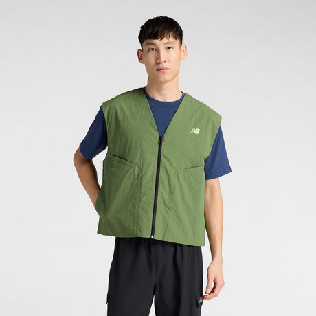 New Balance Men's Castlefield Woven Vest-1