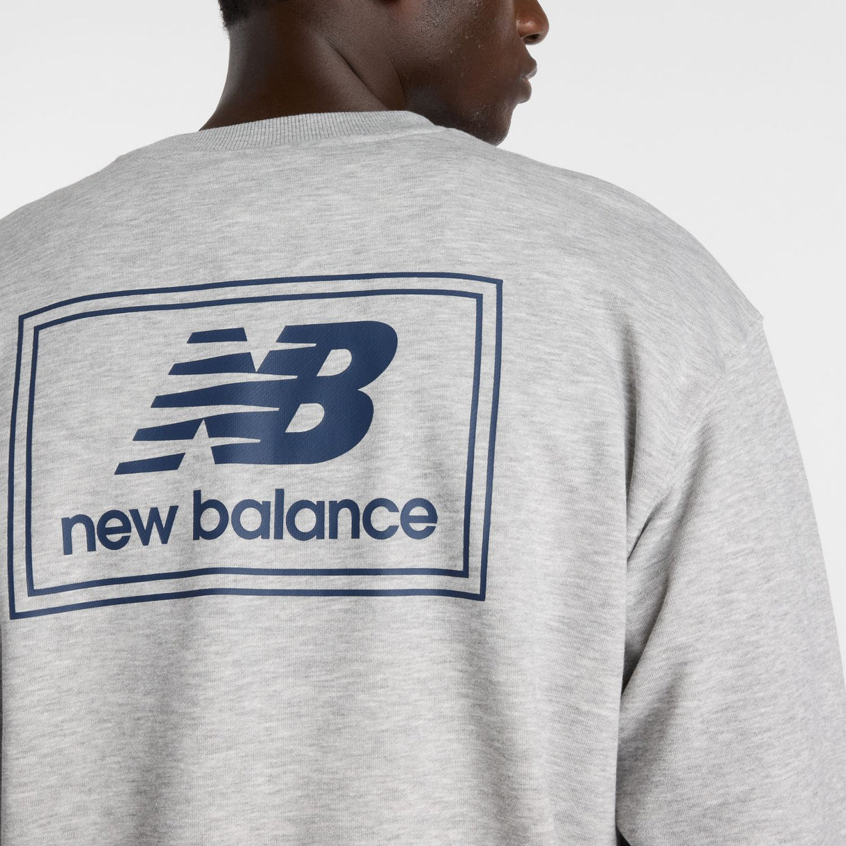 New Balance Men's Woven Label Crew-5
