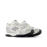 New Balance Girls' 204L Lace Shoes-6