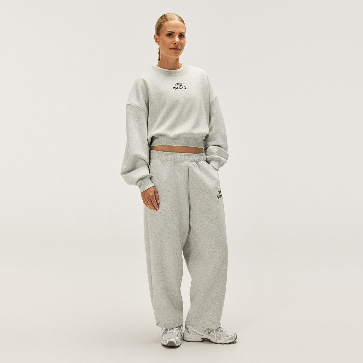 New Balance Women's Trackside Fleece Crew-9