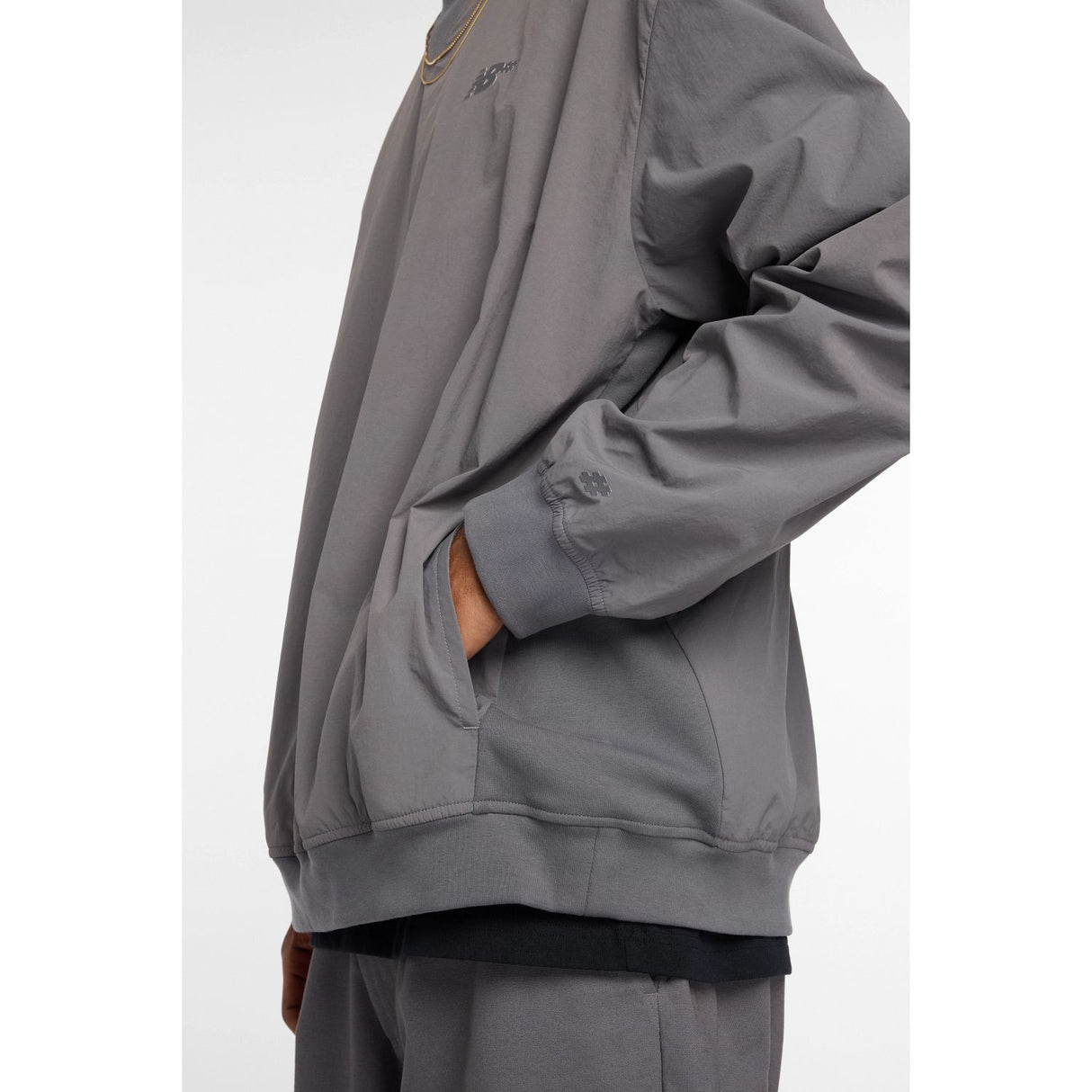 New Balance Men's Numeric Woven Crew-10
