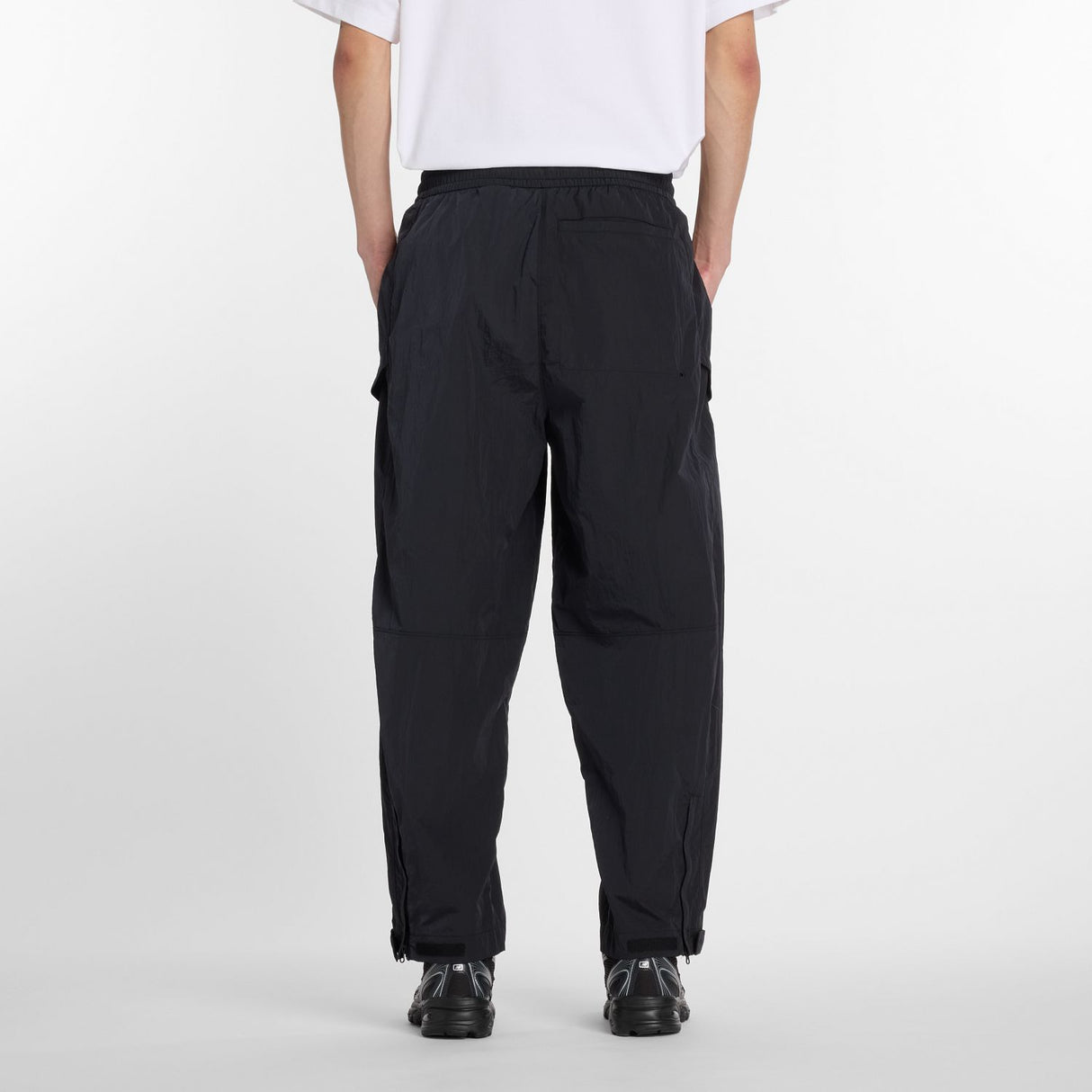 New Balance Men's Nylon Wide Tapered Pants-3