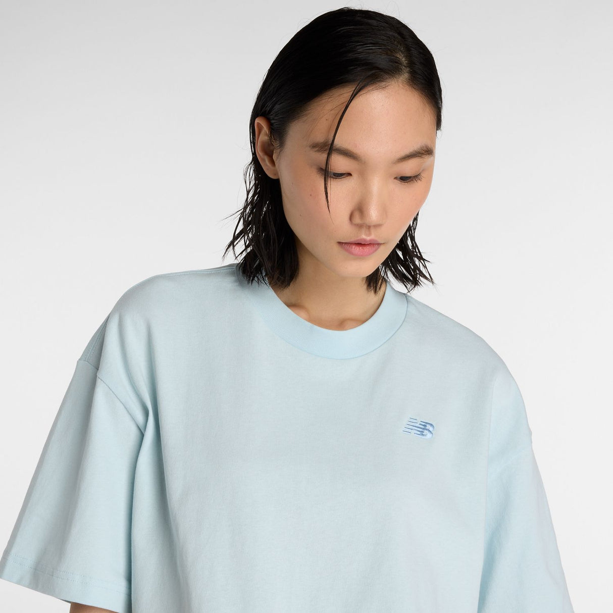 New Balance Women's Logo Oversized Jersey T-Shirt-4