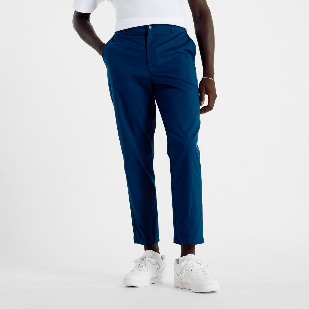 New Balance Men's Athletics Standard Tapered Pants 28-3