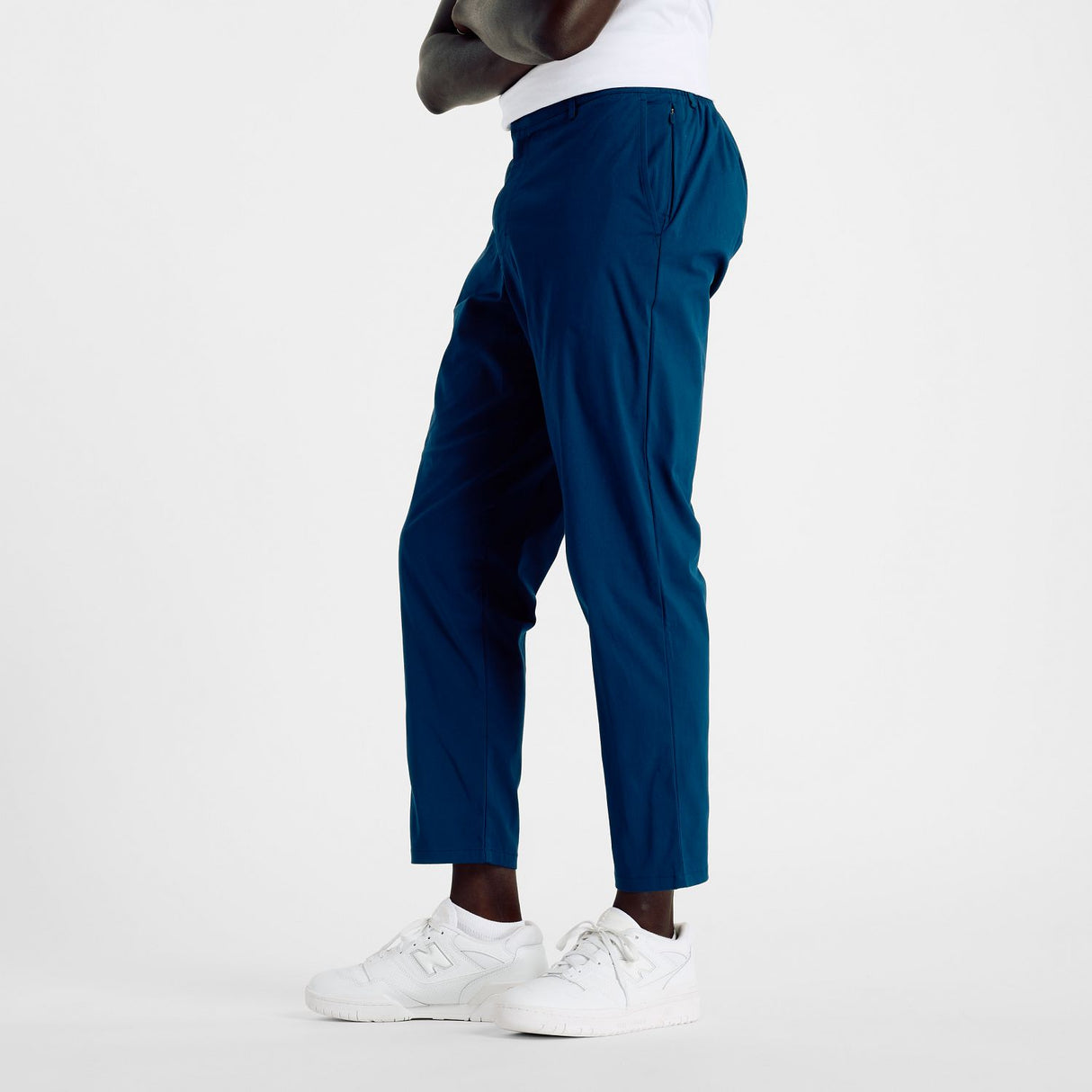 New Balance Men's Athletics Standard Tapered Pants 28-4