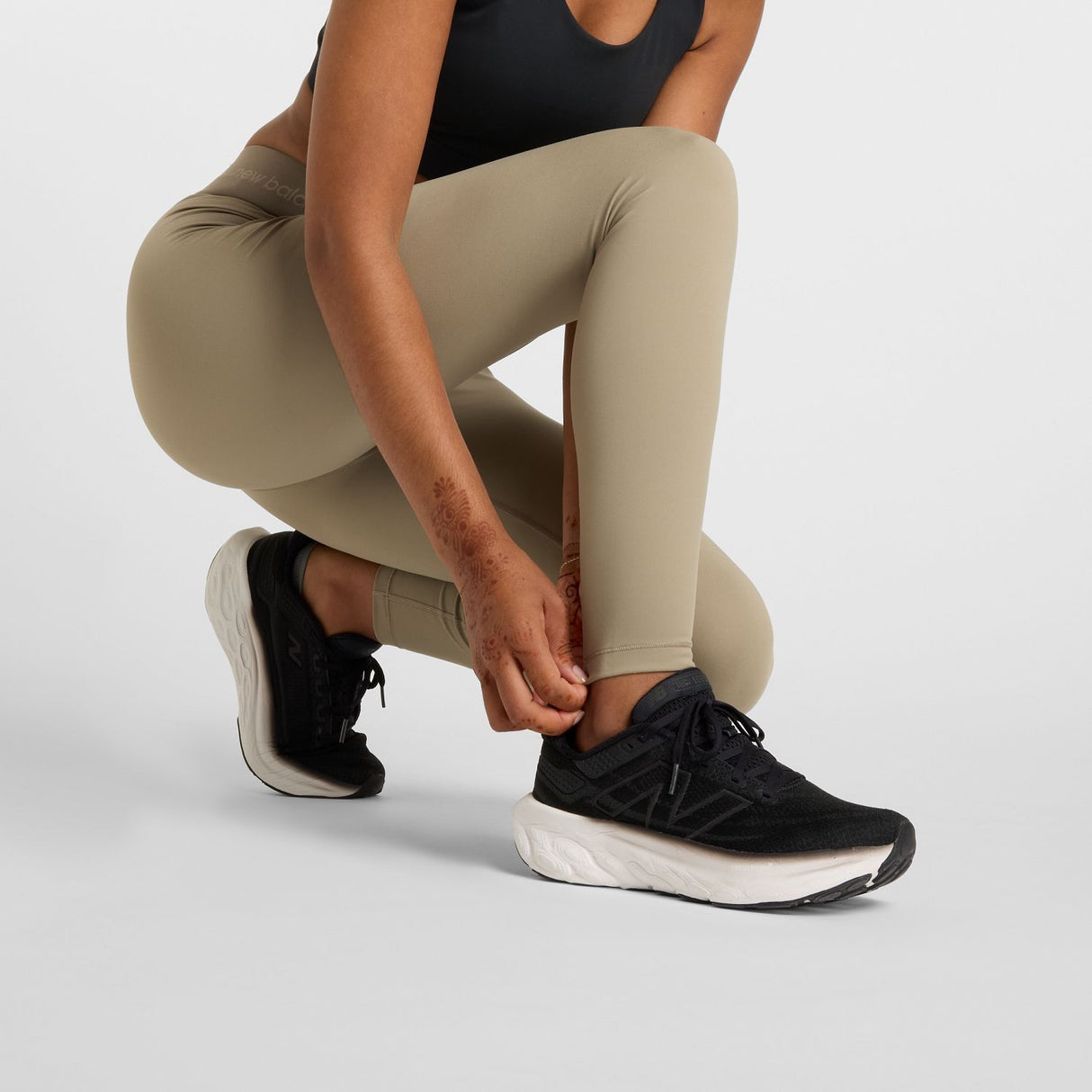 New Balance Women's Sleek High Rise 25" Sport Legging-6