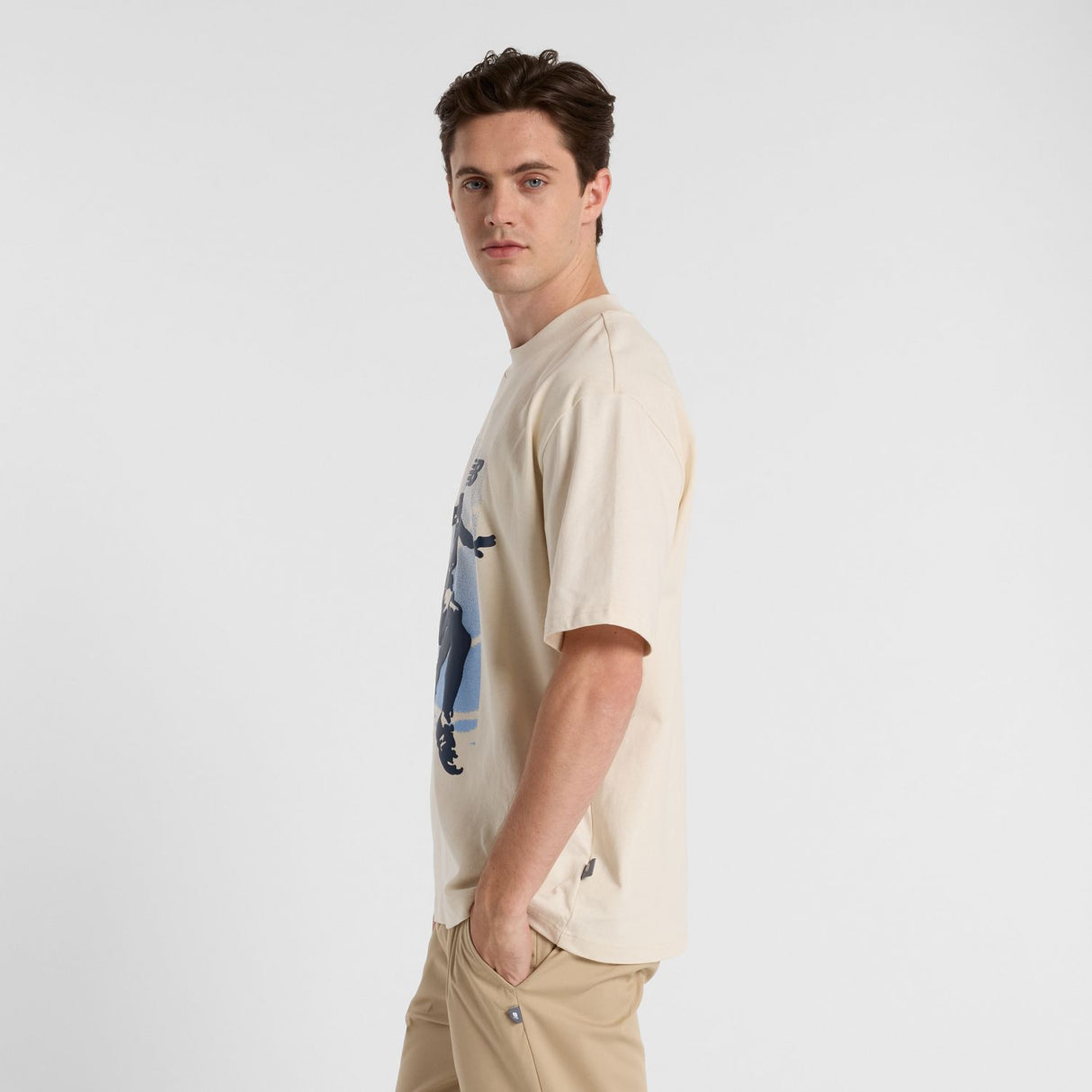 New Balance Men's Hoops Graphic Vintage T-Shirt-2