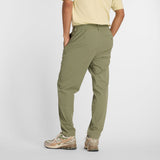New Balance Men's Athletics Ripstop Standard Tapered Pants 28-5