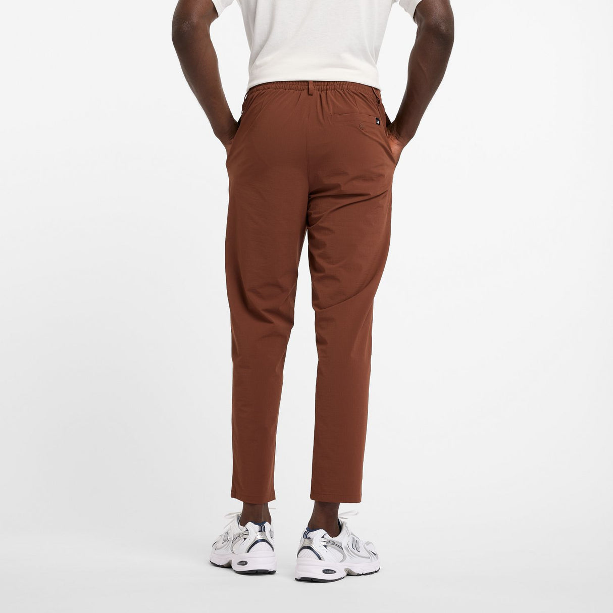 New Balance Men's Athletics Ripstop Standard Tapered Pants 28-5