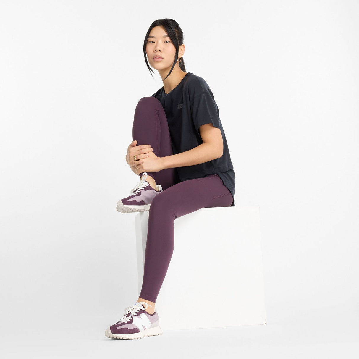 New Balance Women's Sleek Pocket High Rise Legging 27-2