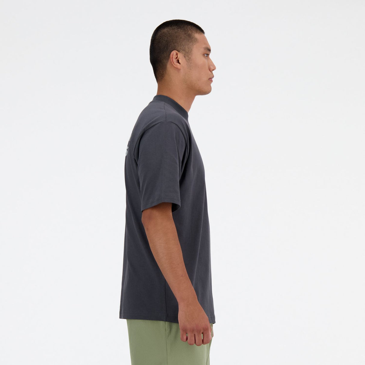 New Balance Men's Shifted Oversized T-Shirt-2