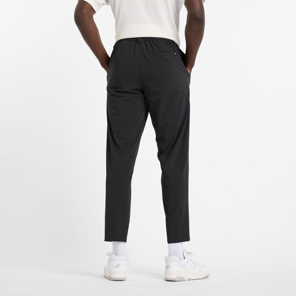 New Balance Men's Athletics Ripstop Standard Tapered Pants 28-5