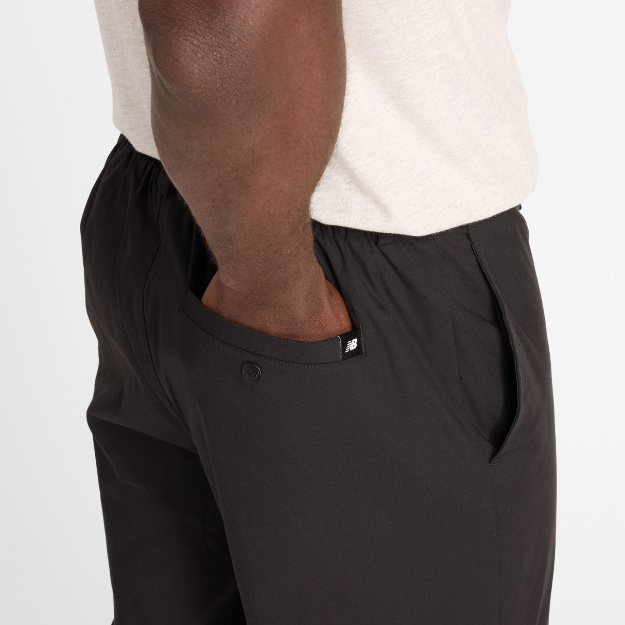 New Balance Men's Athletics Standard Tapered Pants 28-9