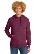 District Men's    Perfect Weight    Fleece Hoodie DT1101