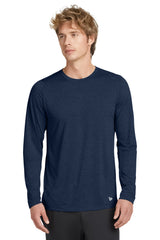 New Era Men's    Series Performance Long Sleeve Crew Tee