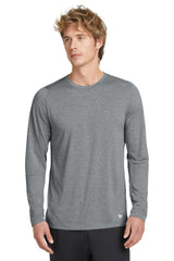 New Era Men's    Series Performance Long Sleeve Crew Tee