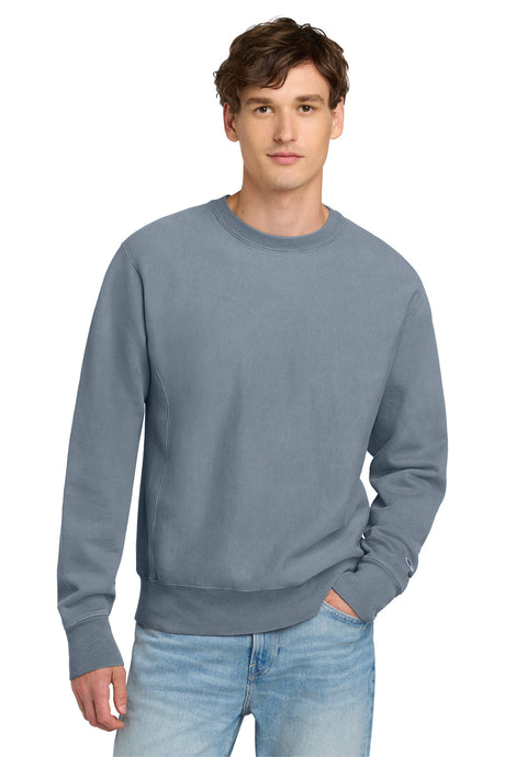 Champion Men's    Reverse Weave    Garment-Dyed Crewneck Sweatshirt