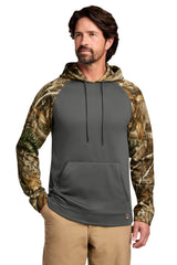 Russell Outdoors Men's   Realtree   Performance Colorblock Pullover Hoodie RU451