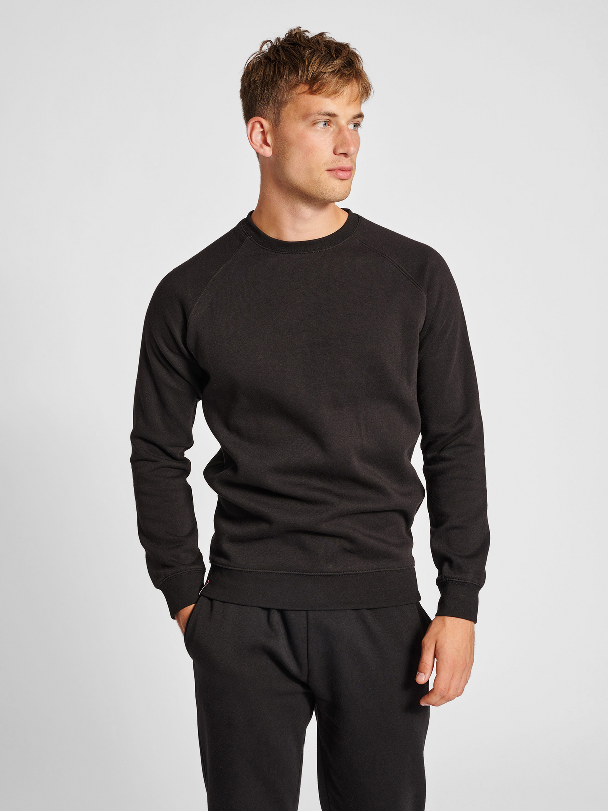 hummel Men's Red Classic Sweatshirt-5