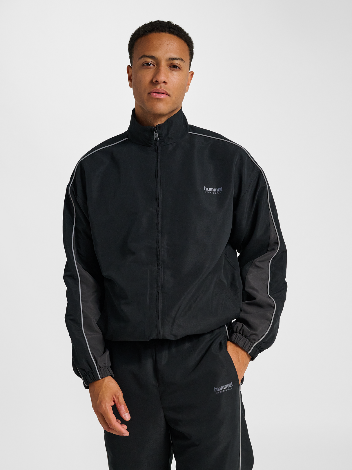 hummel Unisex Loose Track Jacket Topscorer-6