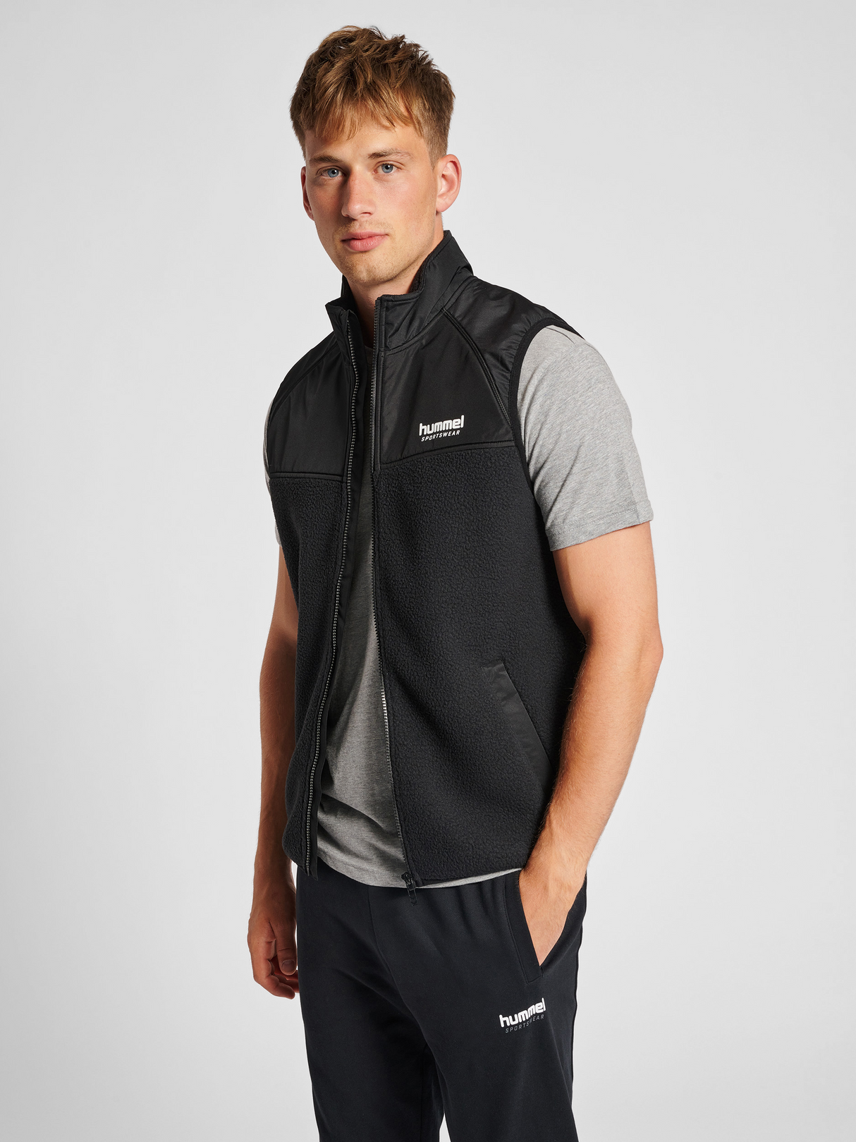 hummel Men's Legacy Charley Fleece Waistcoat-5