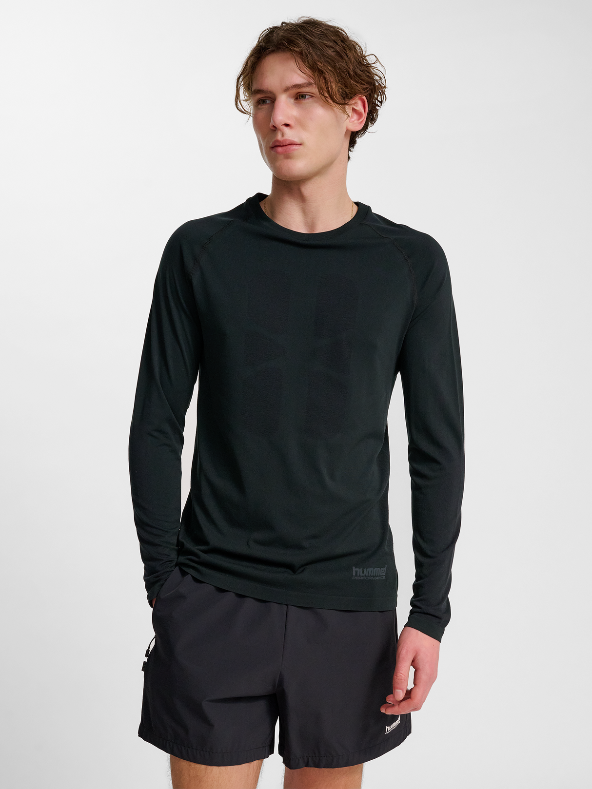 hummel Men's HIIT Seamless Long Sleeve T-Shirt-5