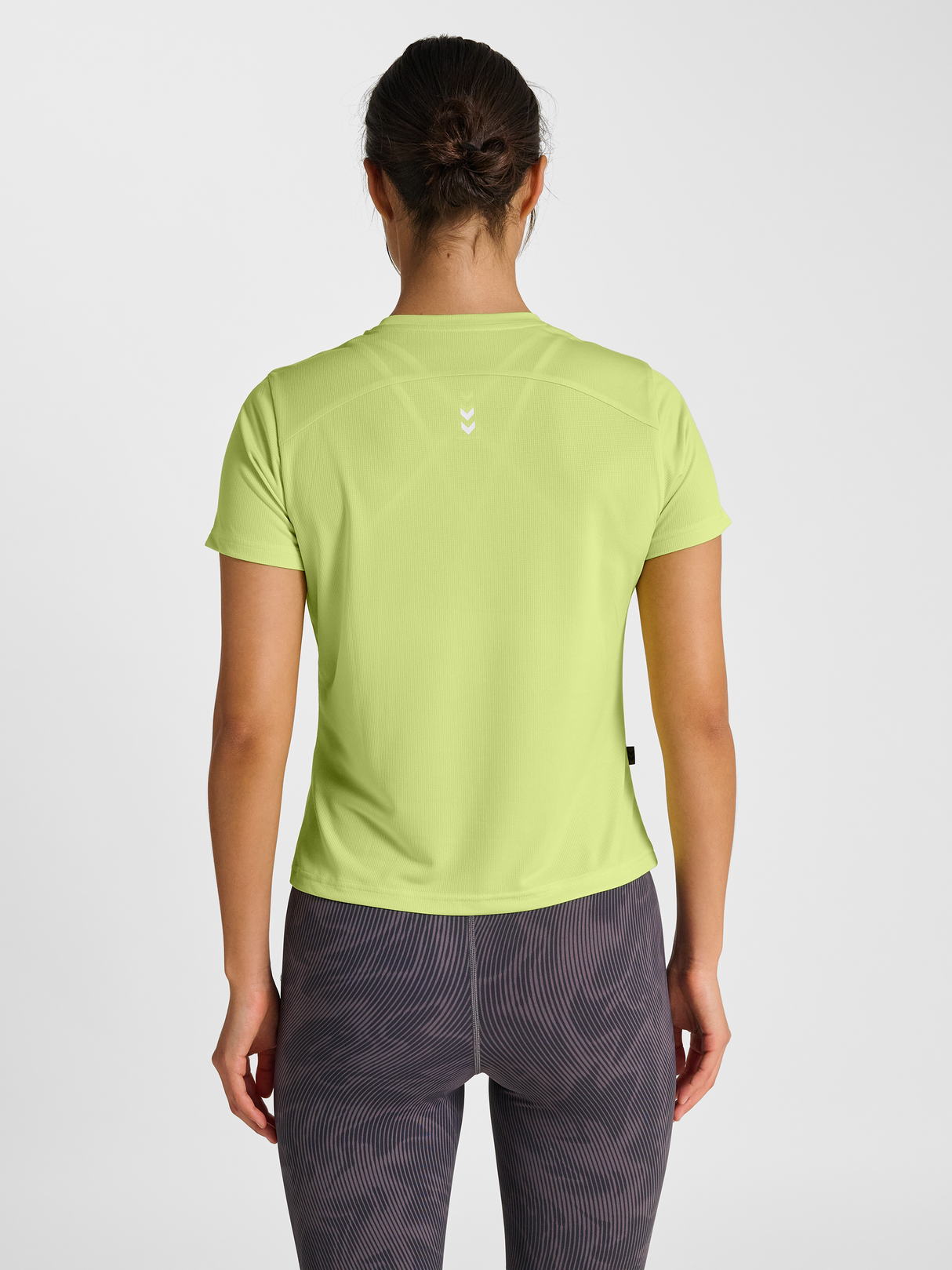 hummel Women's Pulse Workout Short Sleeve T-Shirt-4