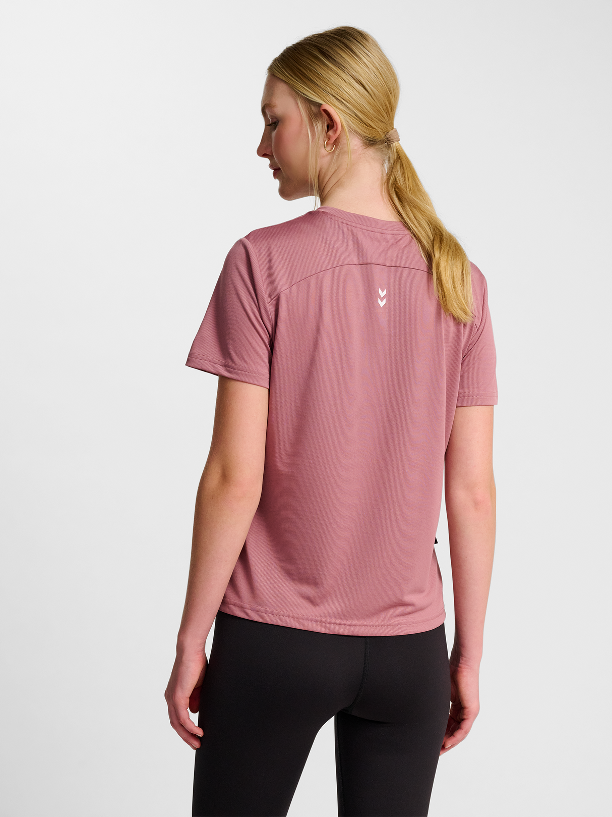 hummel Women's Pulse Workout Short Sleeve T-Shirt-4