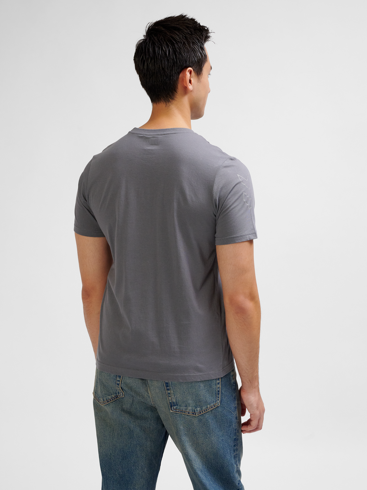 hummel Men's Elemental Chevron Cotton Tee-4