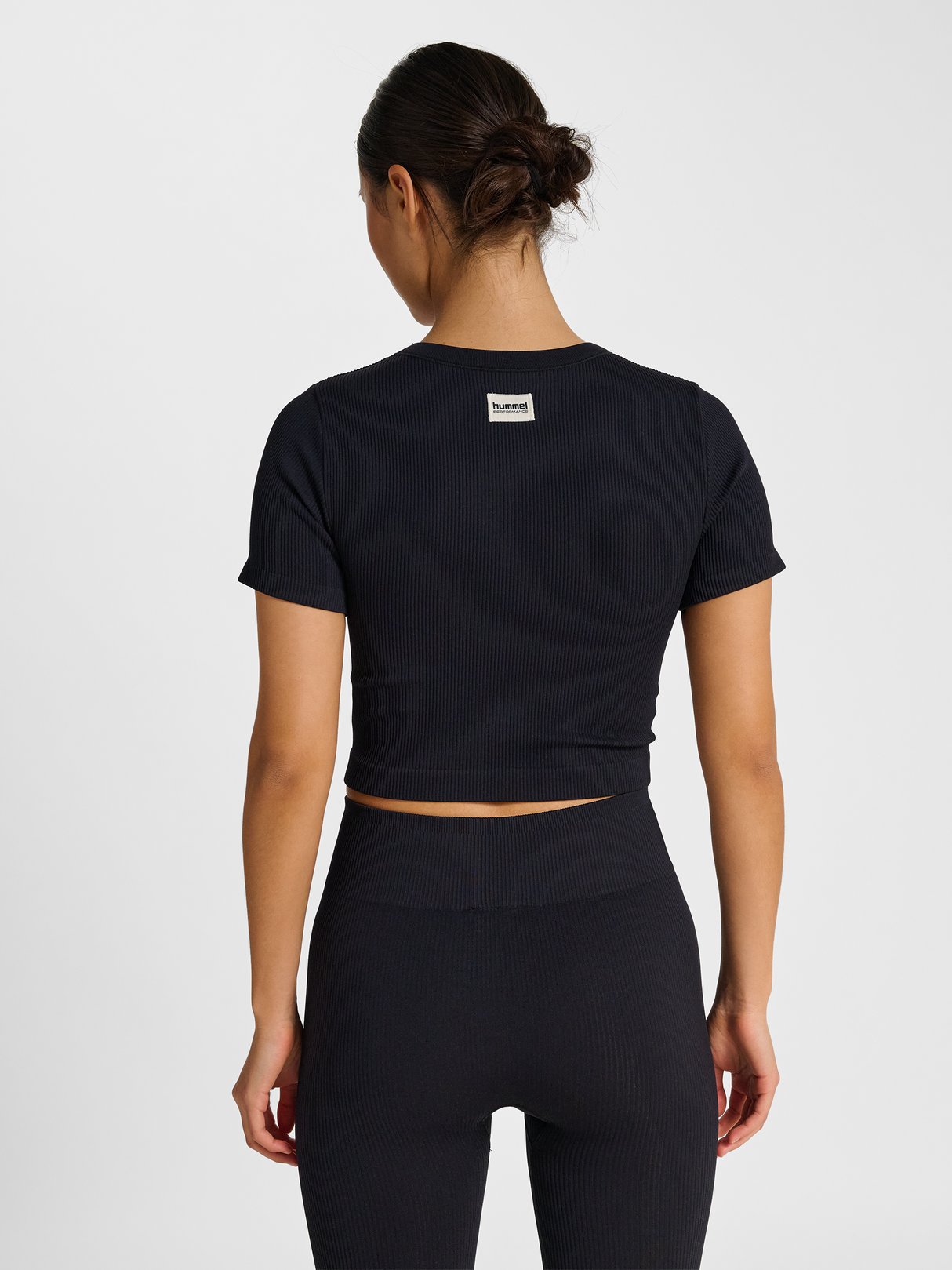 hummel Women's Pulse Seamless Rib Short Sleeve T-Shirt-4