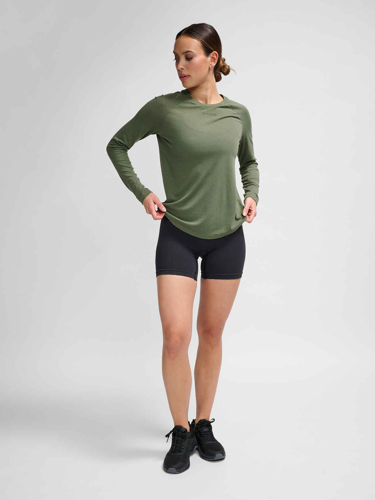 hummel Women's Mindful Training Vanja Long Sleeve T-Shirt-4