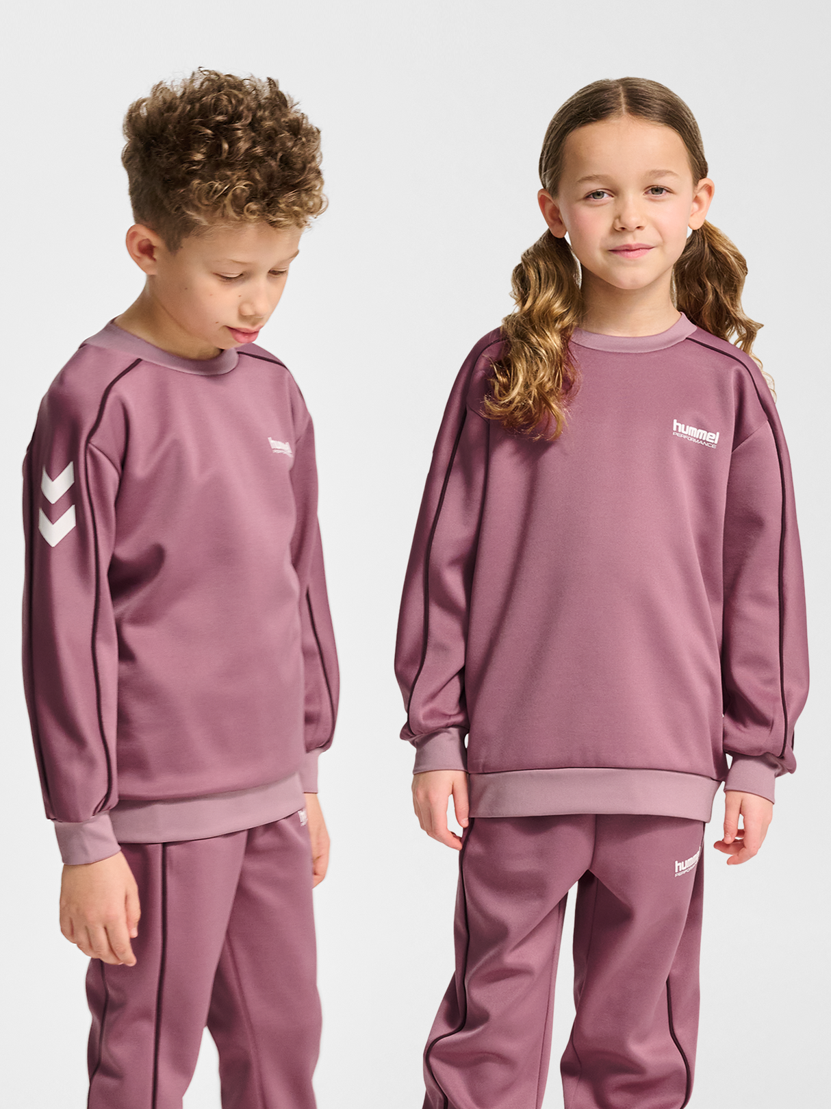 hummel Youth Interlock Crewneck-5