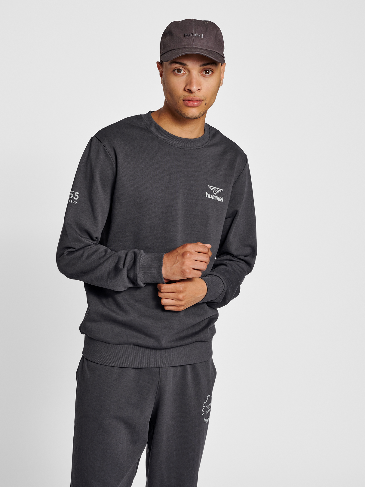 hummel Unisex Legacy Loyalty Sweathirt-4
